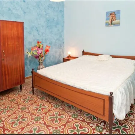 Apartment Shaka Giba